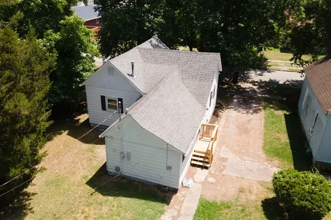 313 North 9th Street Herrin IL 62948
