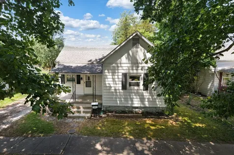 313 North 9th Street Herrin IL 62948