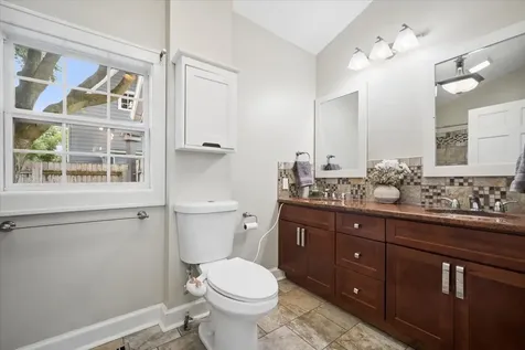 60 North Wisconsin Street Carpentersville IL 60110