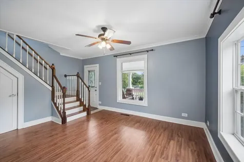 60 North Wisconsin Street Carpentersville IL 60110
