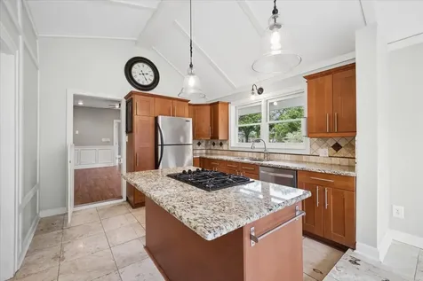 60 North Wisconsin Street Carpentersville IL 60110