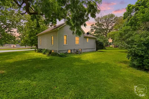 423 East Front Street Gilman IL 60938