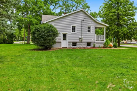 423 East Front Street Gilman IL 60938