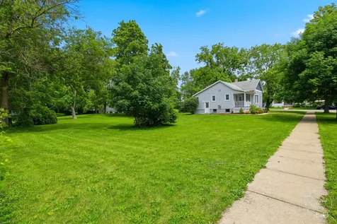 423 East Front Street Gilman IL 60938