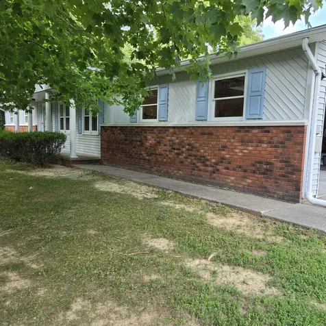 11534 State Highway 37 Highway Benton IL 62812