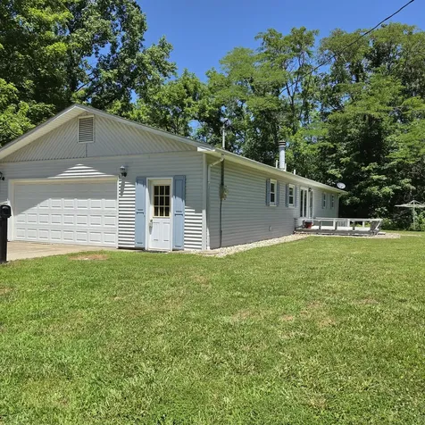 11534 State Highway 37 Highway Benton IL 62812