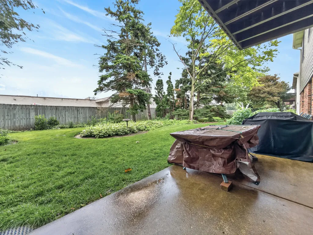 842 North Cross Creek Drive Roselle IL 60172