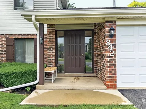 842 North Cross Creek Drive Roselle IL 60172