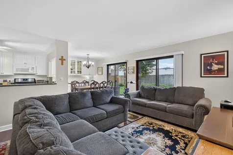 842 North Cross Creek Drive Roselle IL 60172