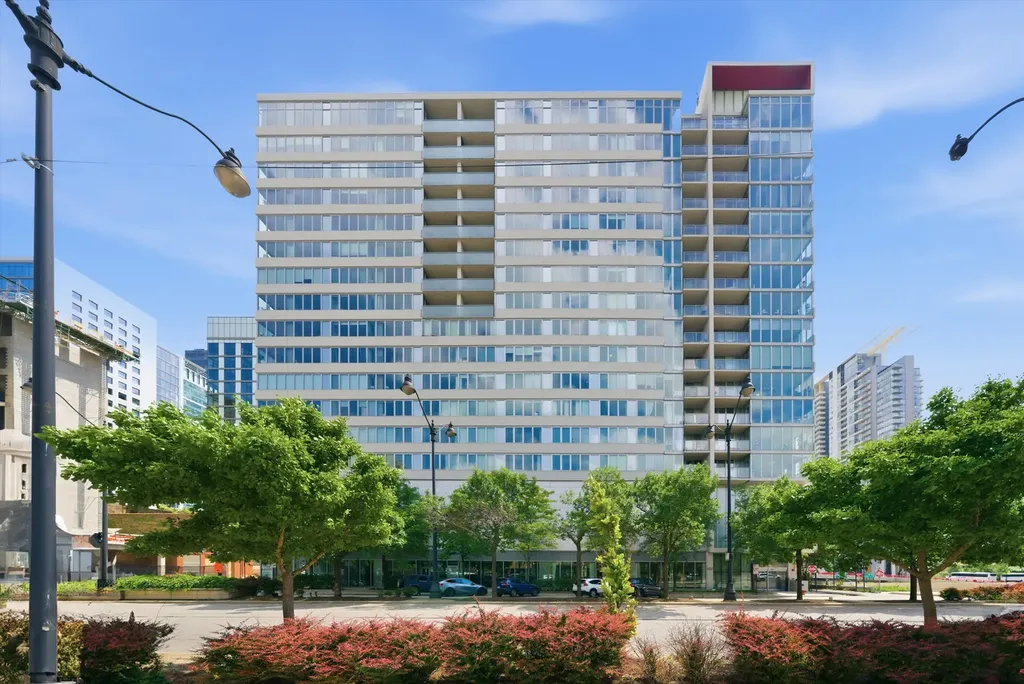 659 West Randolph Street Chicago IL 60661
