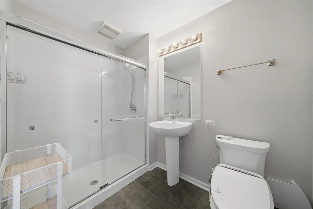 659 West Randolph Street Chicago IL 60661
