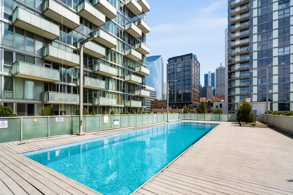 659 West Randolph Street Chicago IL 60661