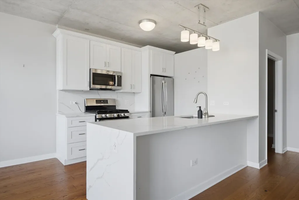 659 West Randolph Street Chicago IL 60661