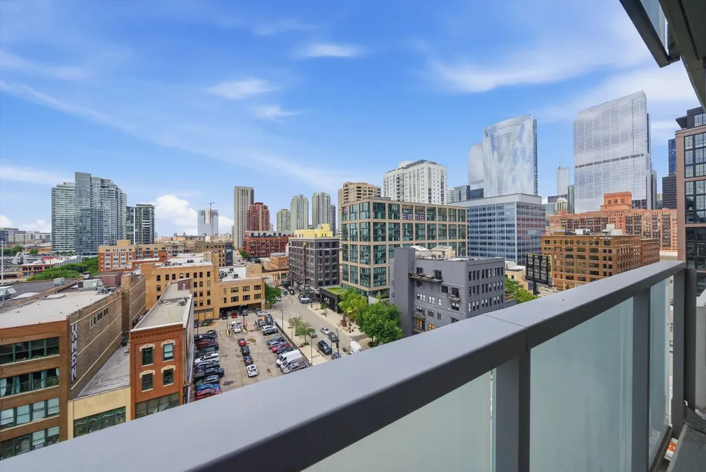 659 West Randolph Street Chicago IL 60661
