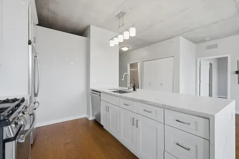 659 West Randolph Street Chicago IL 60661