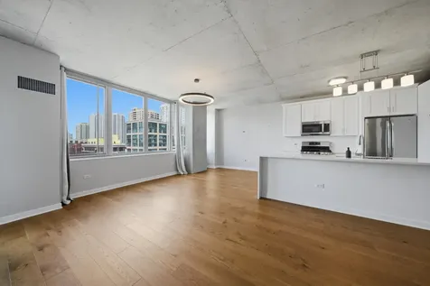 659 West Randolph Street Chicago IL 60661