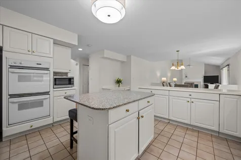 542 Wayland Avenue Kenilworth IL 60043