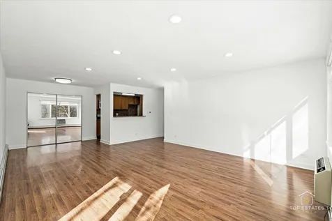 1107 South Old Wilke Road Arlington Heights IL 60005