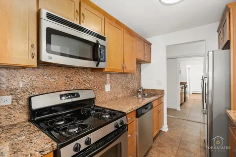 1107 South Old Wilke Road Arlington Heights IL 60005