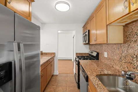 1107 South Old Wilke Road Arlington Heights IL 60005