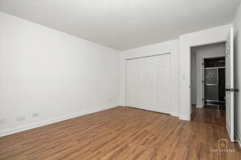 1107 South Old Wilke Road Arlington Heights IL 60005