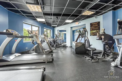 1107 South Old Wilke Road Arlington Heights IL 60005
