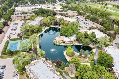 1107 South Old Wilke Road Arlington Heights IL 60005