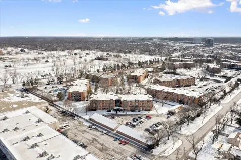 1107 South Old Wilke Road Arlington Heights IL 60005