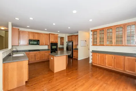 2263 Green Glade Way Wauconda IL 60084