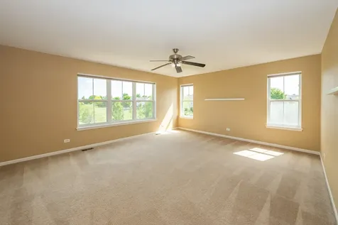 2263 Green Glade Way Wauconda IL 60084