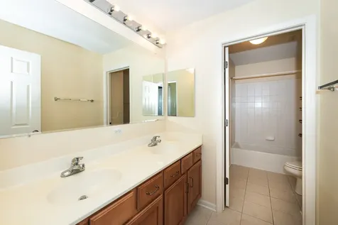 2263 Green Glade Way Wauconda IL 60084