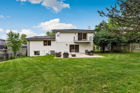 8448 Clynderven Road Burr Ridge IL 60527