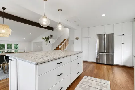 8448 Clynderven Road Burr Ridge IL 60527