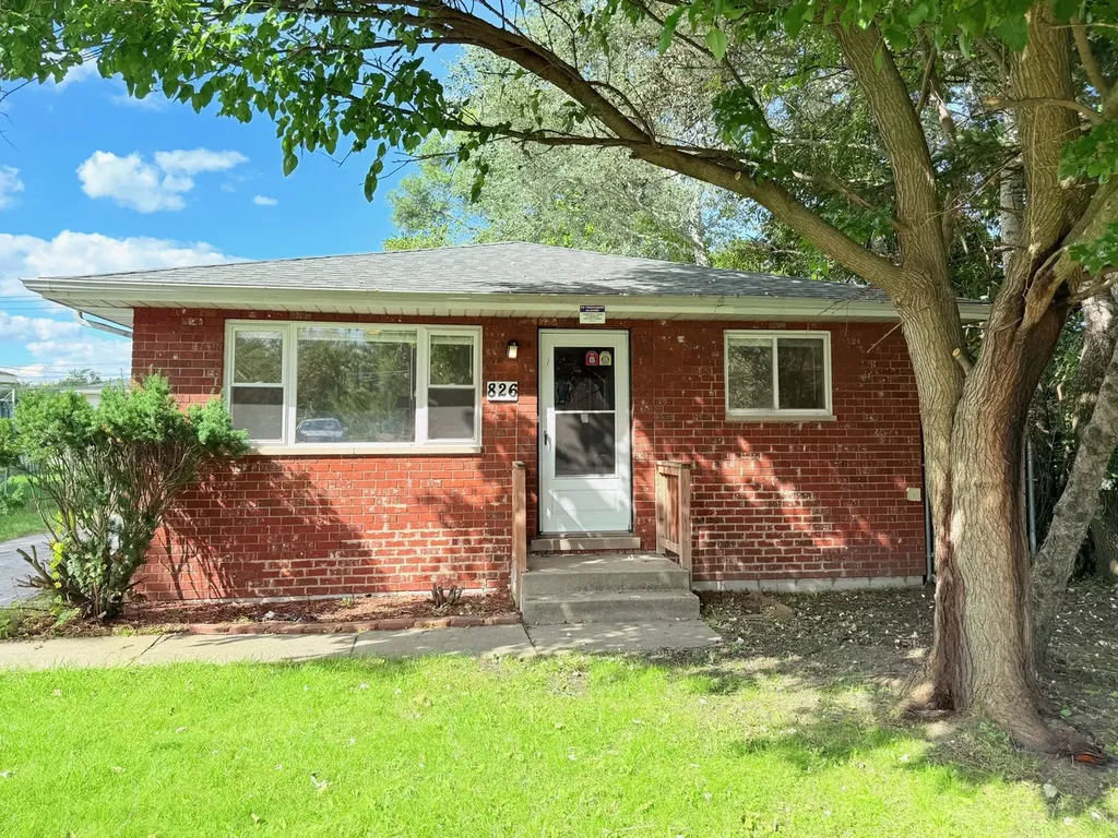826 Williams Street Calumet City IL 60409