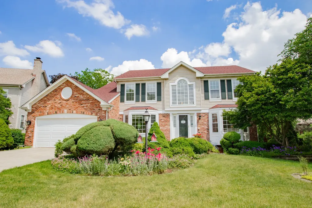 1438 Della Drive Hoffman Estates IL 60169