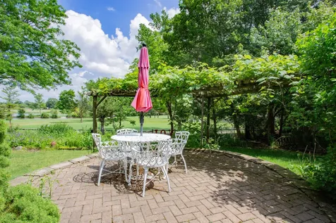 1438 Della Drive Hoffman Estates IL 60169