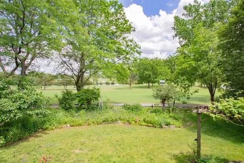 1438 Della Drive Hoffman Estates IL 60169