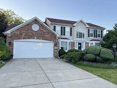 1438 Della Drive Hoffman Estates IL 60169