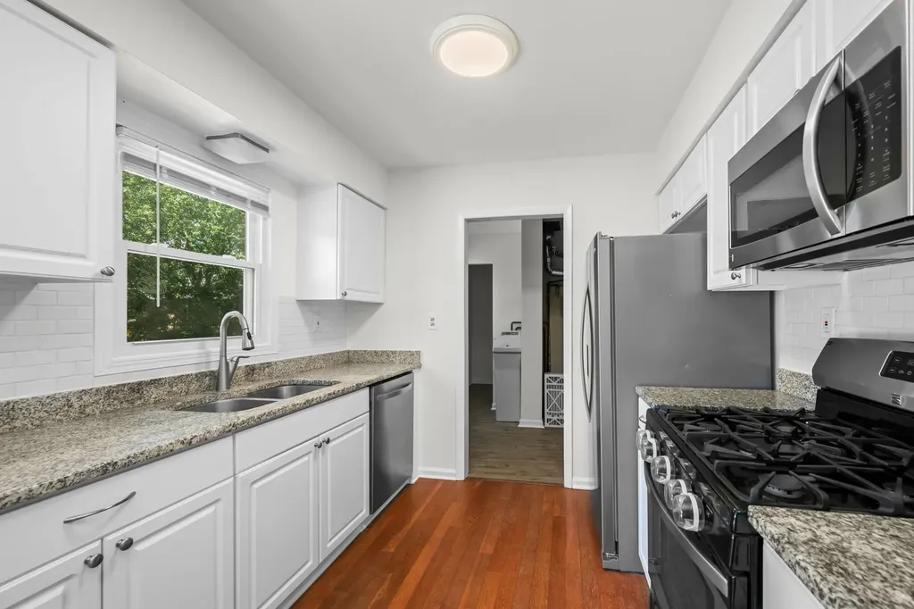 365 Pebble Creek Drive Lake Zurich IL 60047