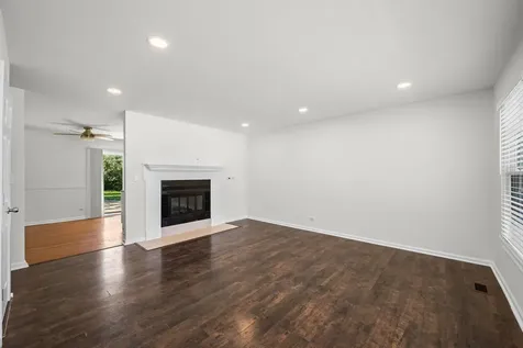 365 Pebble Creek Drive Lake Zurich IL 60047