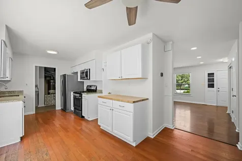 365 Pebble Creek Drive Lake Zurich IL 60047