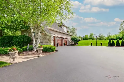 39598 Orchard Bluff Lane Wadsworth IL 60083