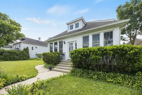 239 Burchell Avenue Highwood IL 60040