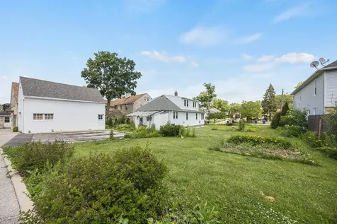 239 Burchell Avenue Highwood IL 60040