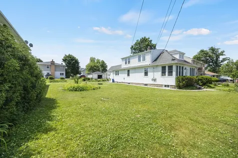 239 Burchell Avenue Highwood IL 60040