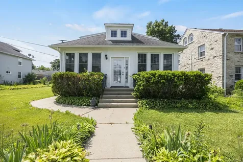 239 Burchell Avenue Highwood IL 60040