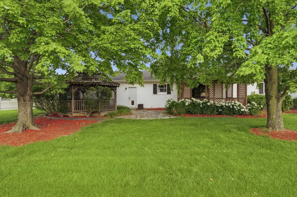909 Knollside Road New Lenox IL 60451