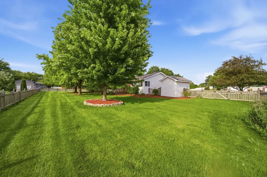 909 Knollside Road New Lenox IL 60451
