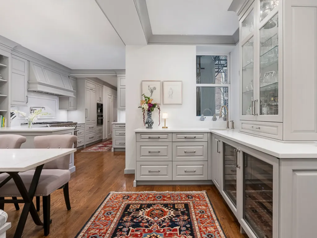 232 East Walton Place Chicago IL 60611