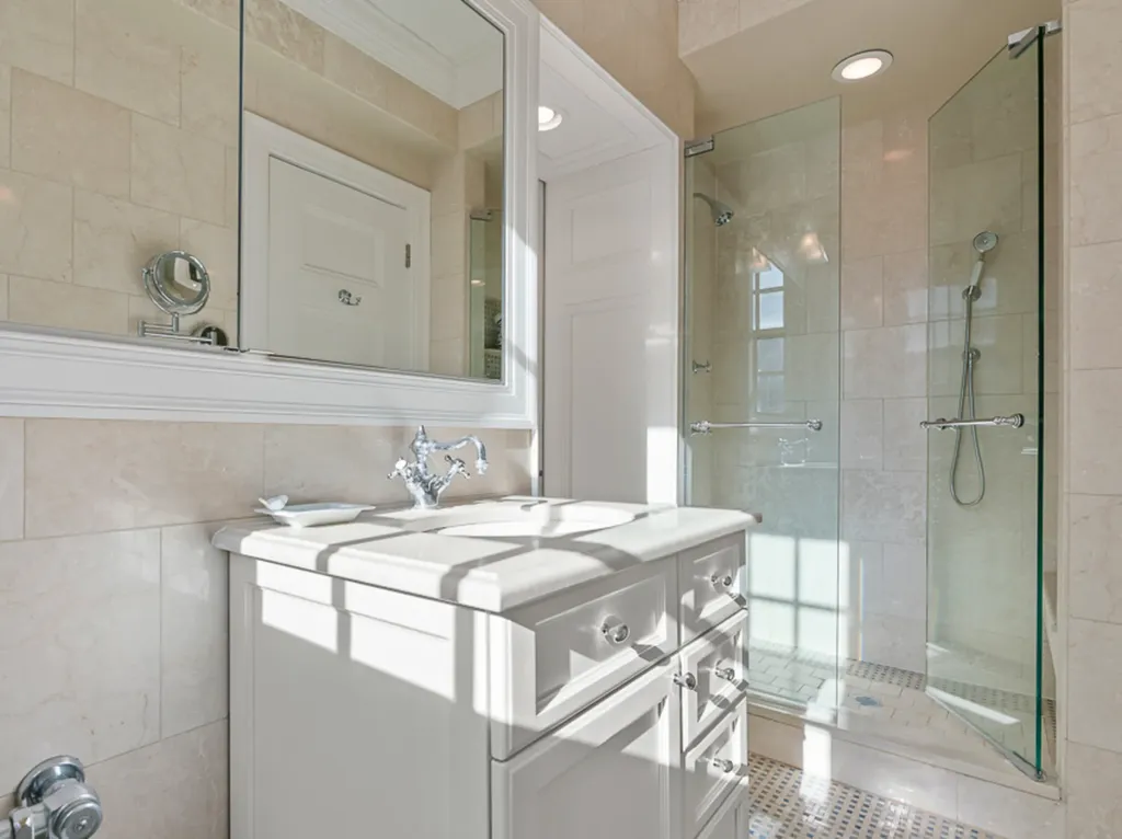 232 East Walton Place Chicago IL 60611